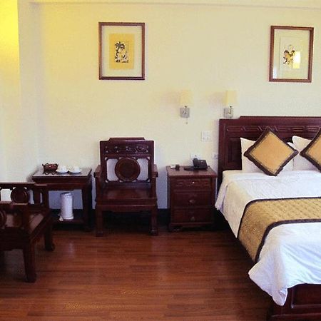 Prince Hanoi Hotel Екстер'єр фото