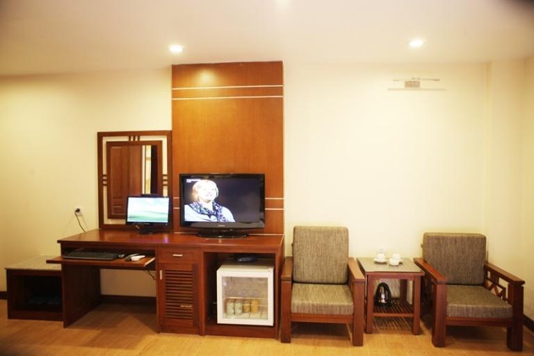 Prince Hanoi Hotel Екстер'єр фото