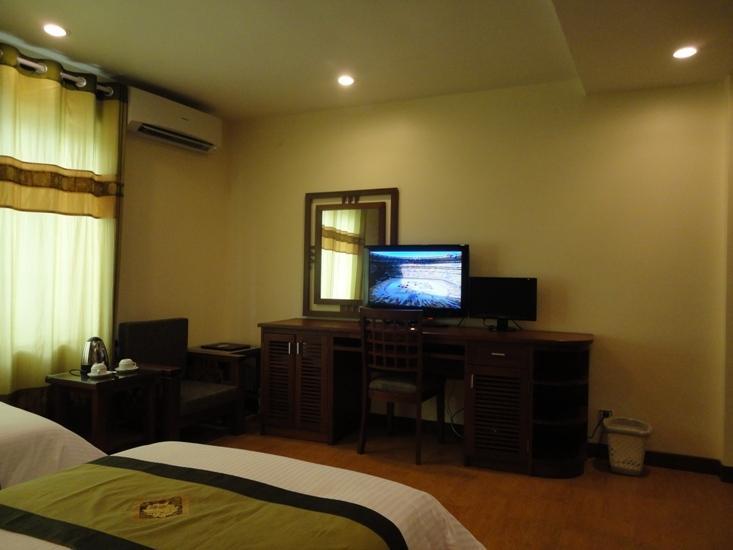 Prince Hanoi Hotel Екстер'єр фото